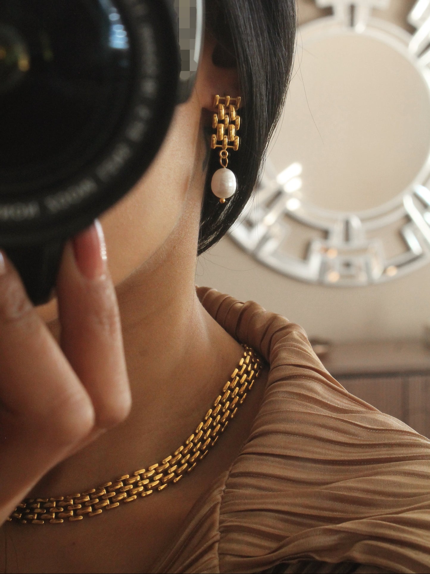 Watch My Pearl Earrings